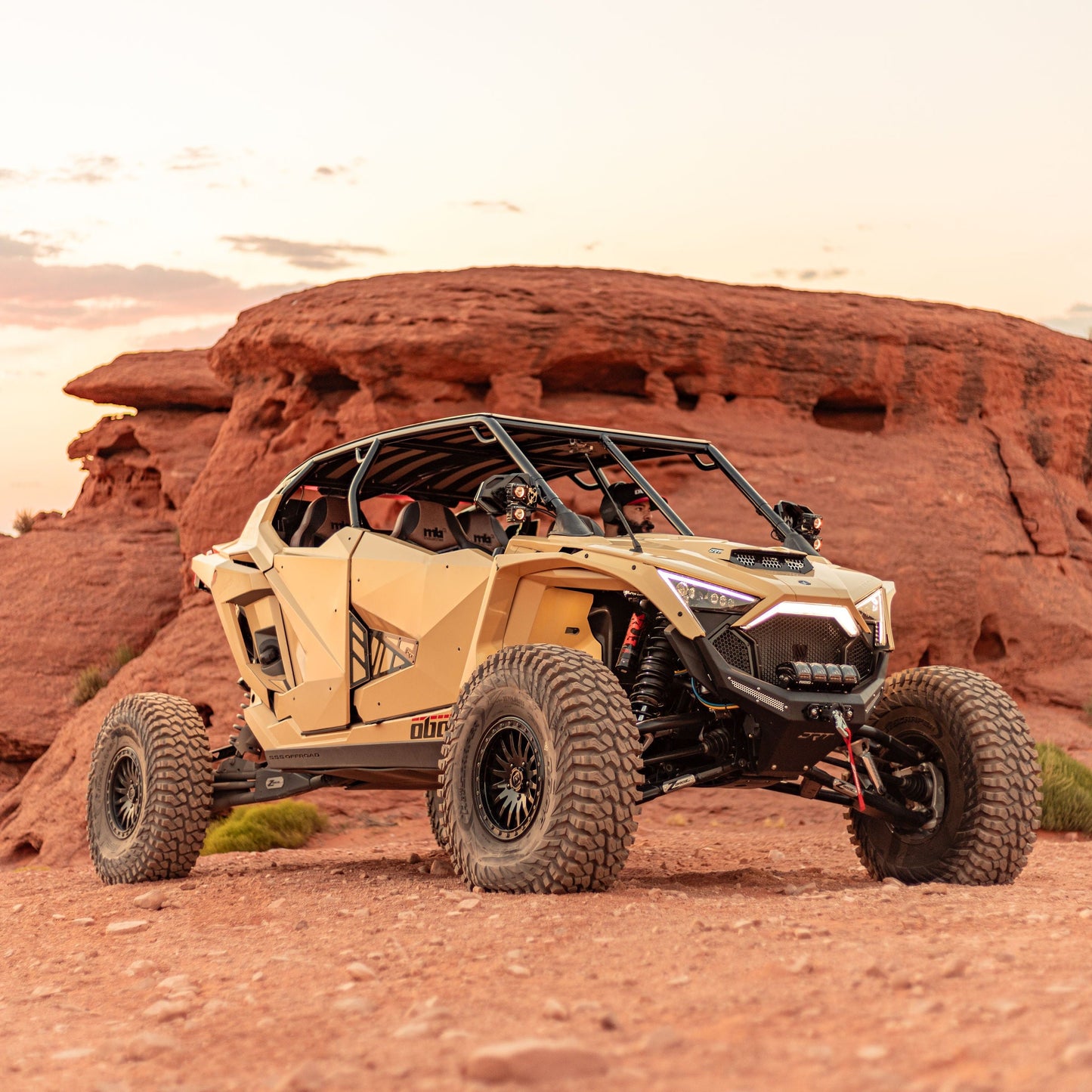 Turbo R 4-Seat "Off Camber" Roll Cage