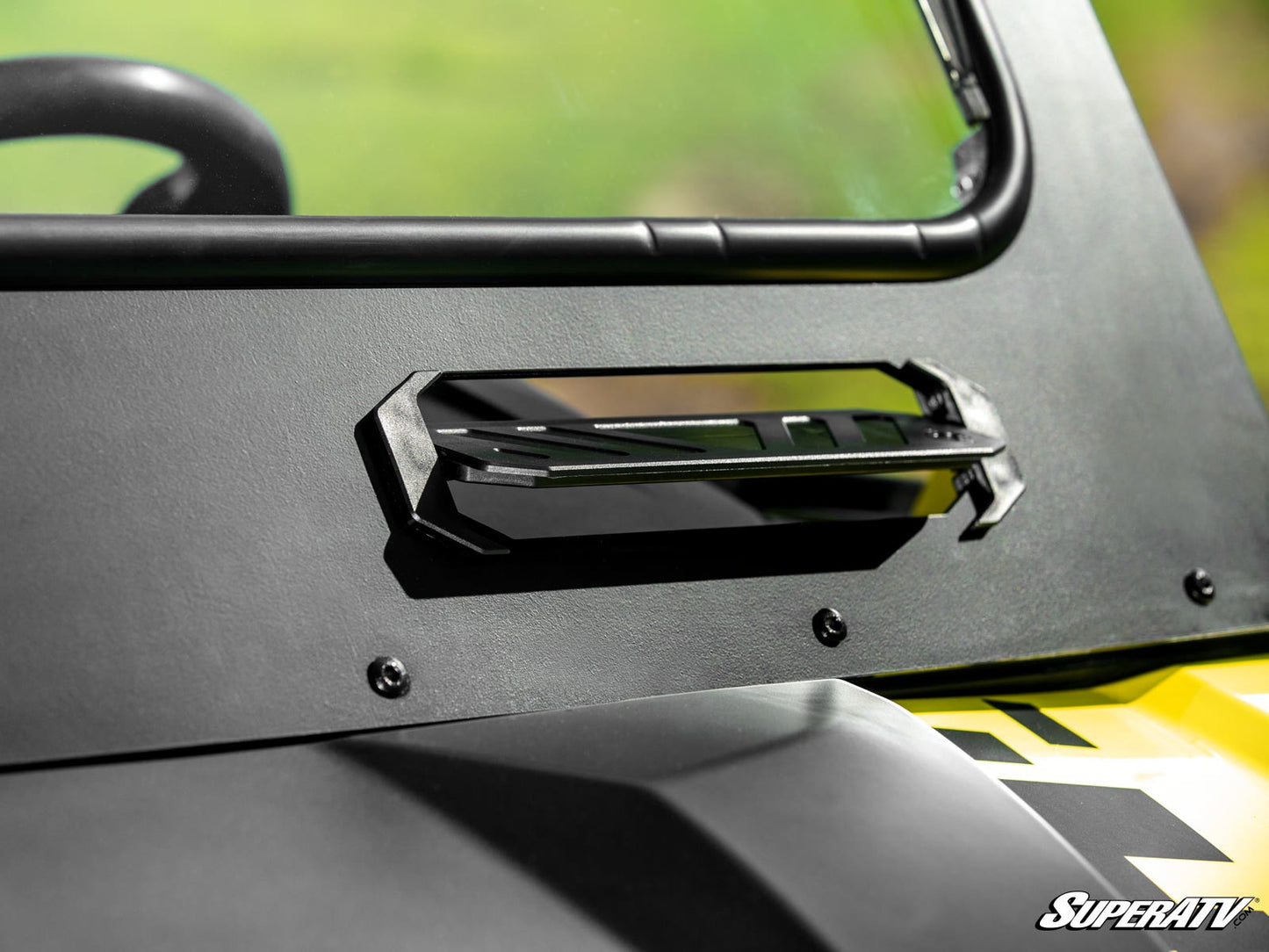 Can-Am Defender HD8 Glass Windshield