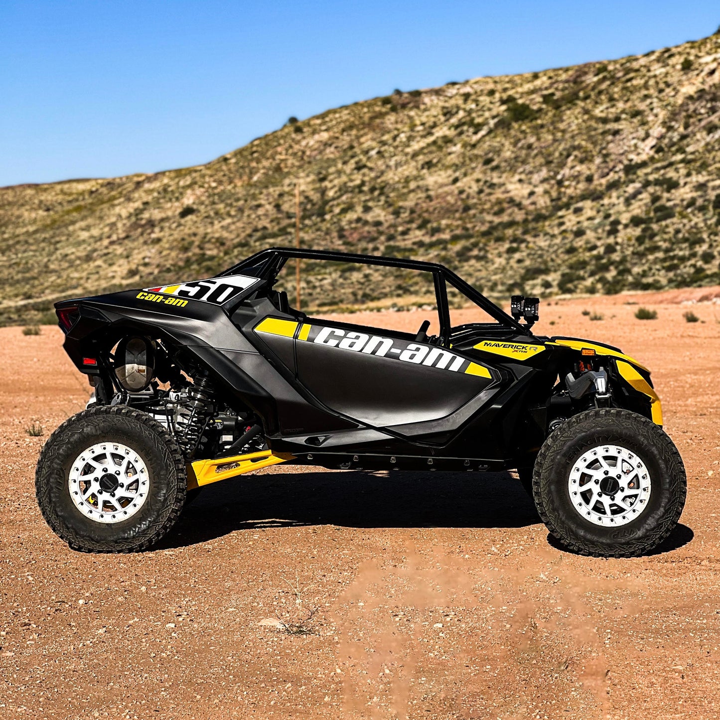 Maverick R 2-Seat "Desert" Roll Cage