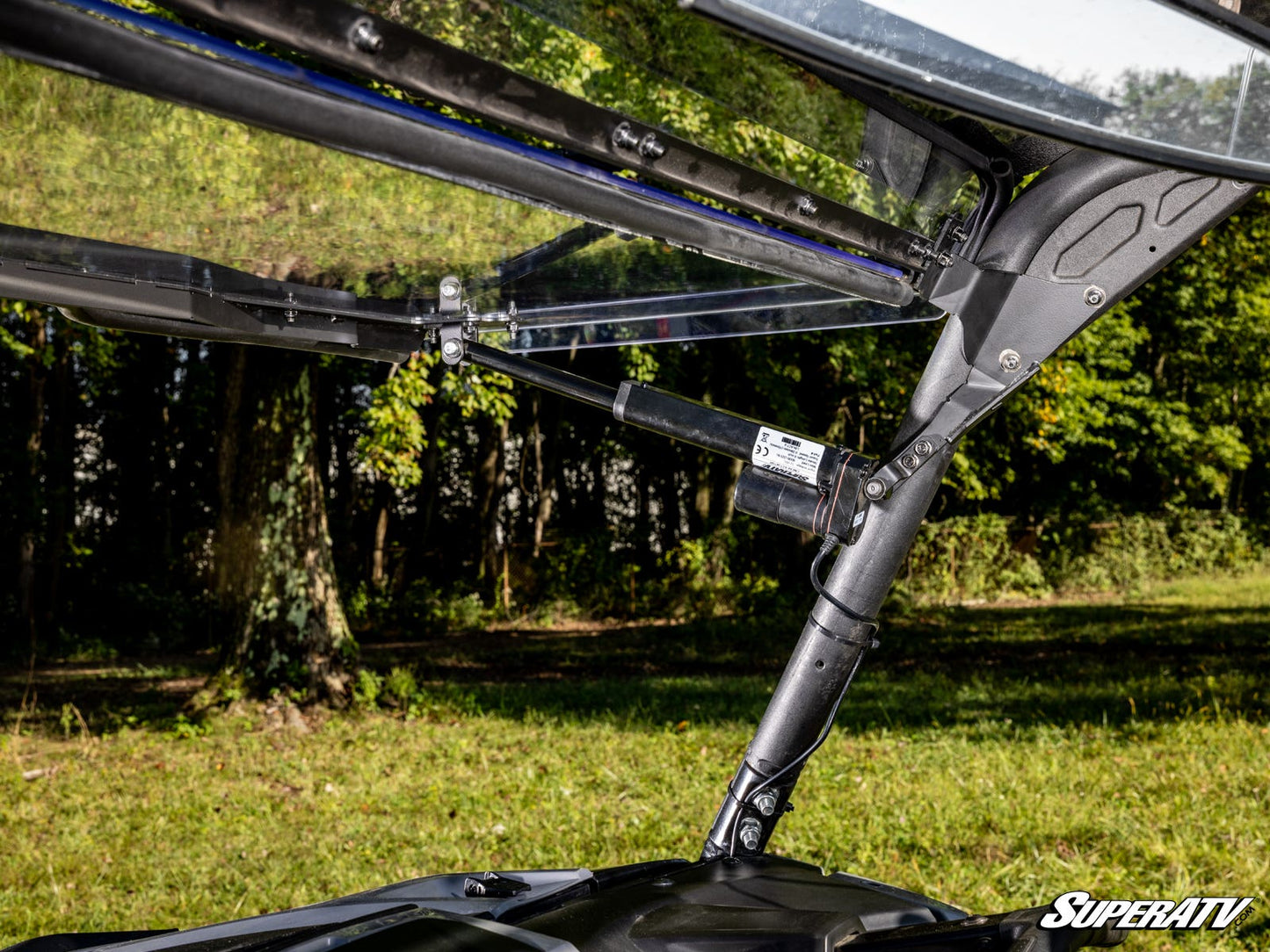 Yamaha Wolverine X2 1000 MaxDrive Power Flip Windshield